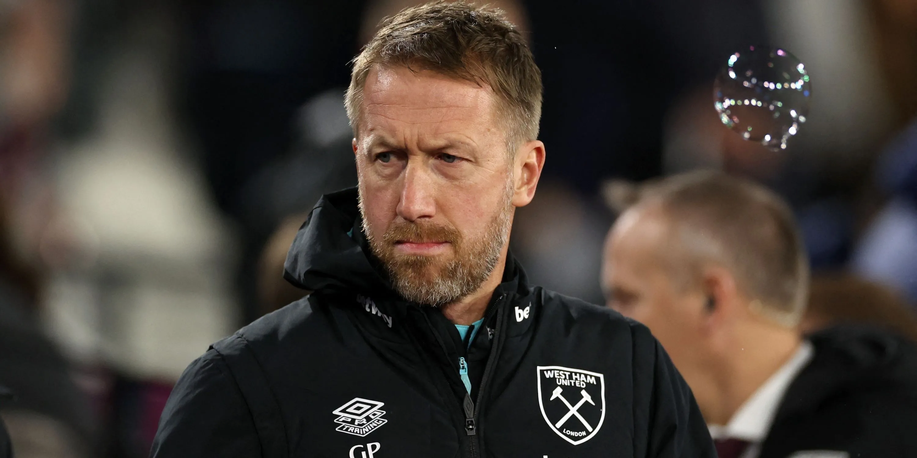 HLV Graham Potter của West Ham trầm ngâm trước trận đấu, tính toán các phương án chiến thuật cho đội nhà