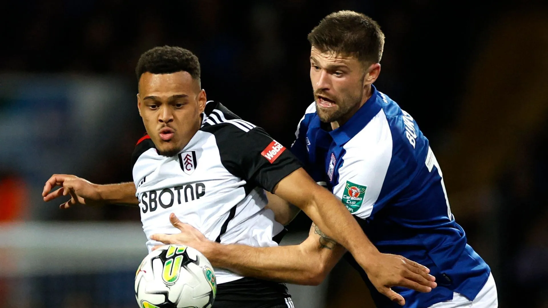 Hậu vệ Cameron Burgess, cầu thủ có thể rời Ipswich Town hè 2024