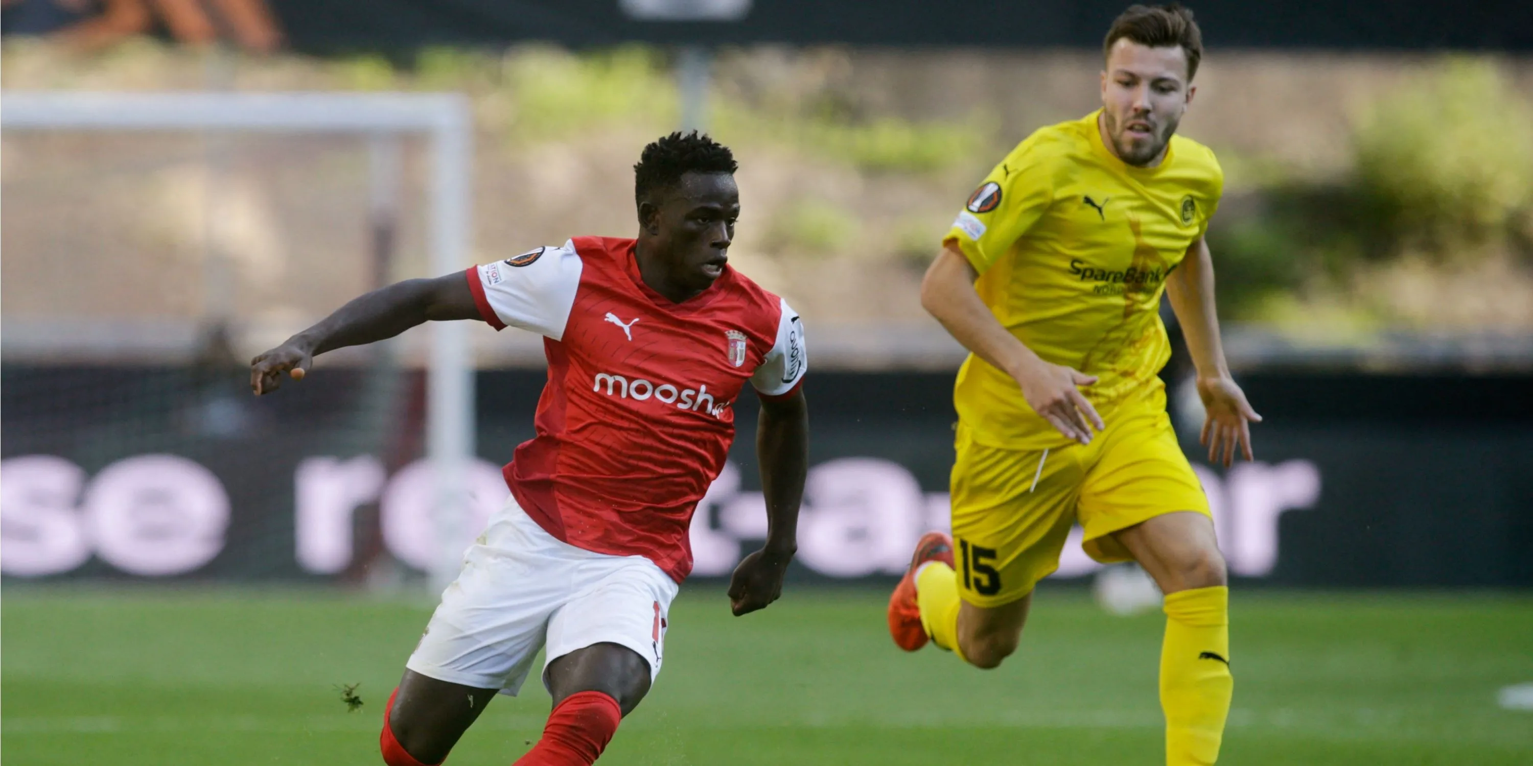 Roger Fernandes trong màu áo Braga, mục tiêu chuyển nhượng của Wolves