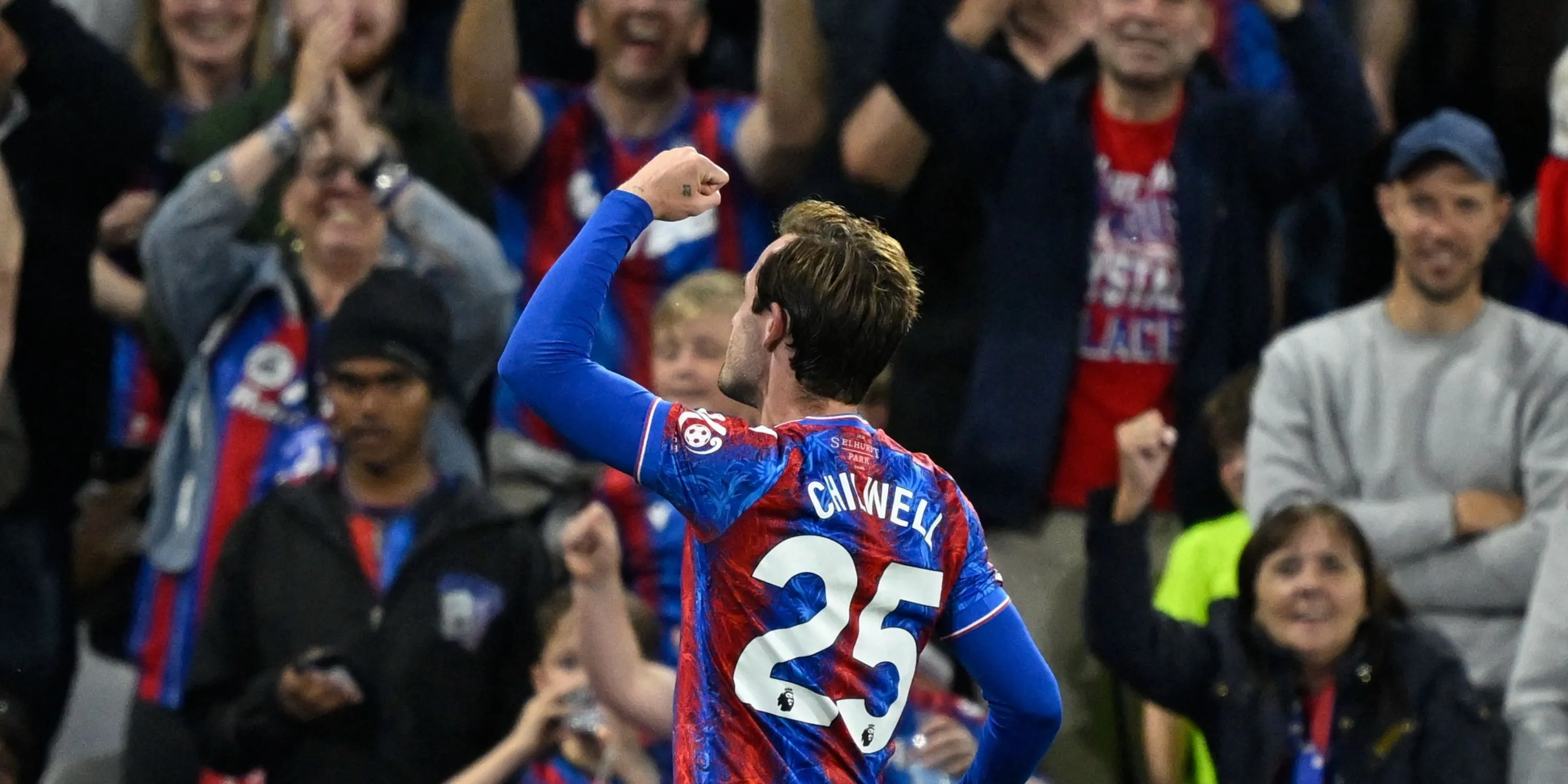 Ben Chilwell trong màu áo Chelsea, tiền vệ cánh đang đối mặt với tương lai bất định do chấn thương và không hợp kế hoạch HLV Maresca