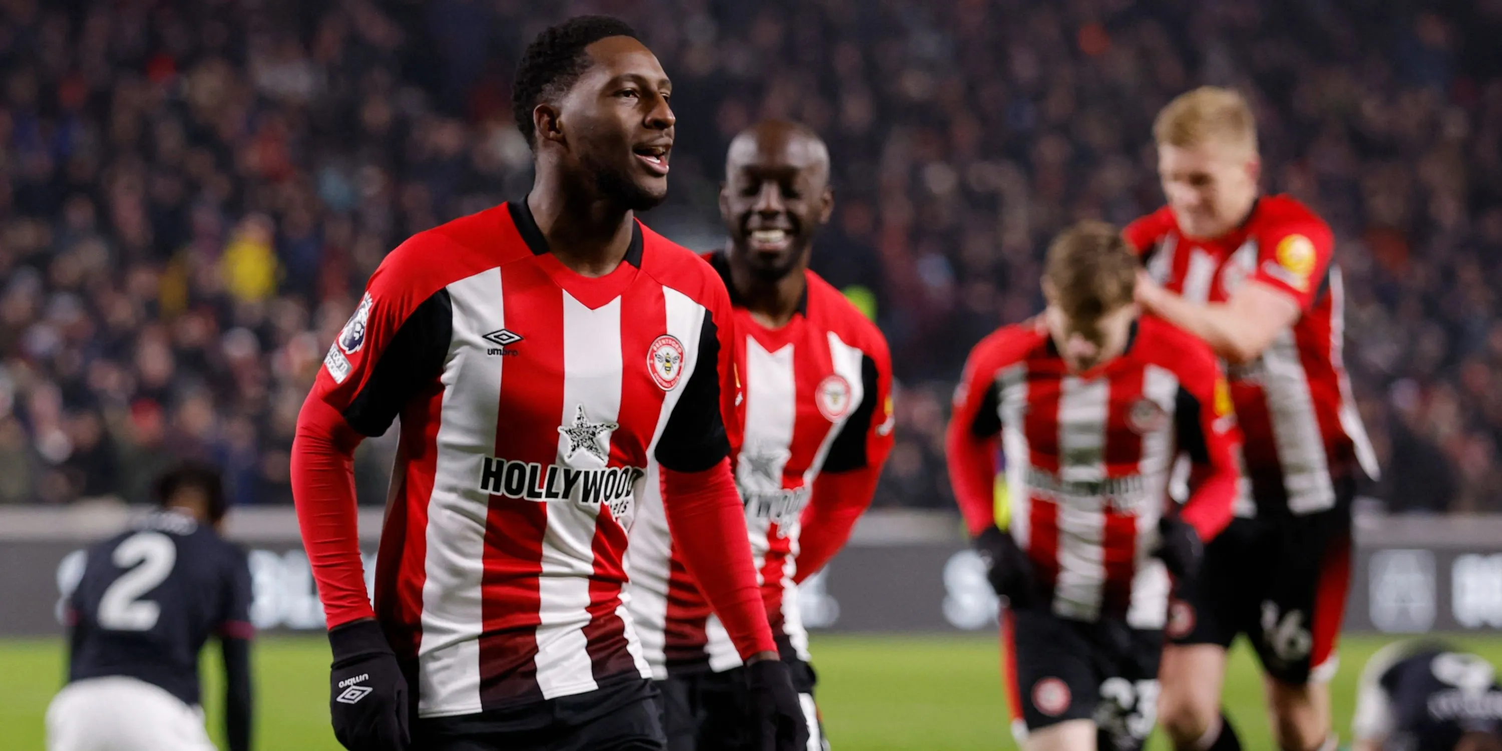 Cầu thủ Brentford thi đấu tại Ngoại hạng Anh