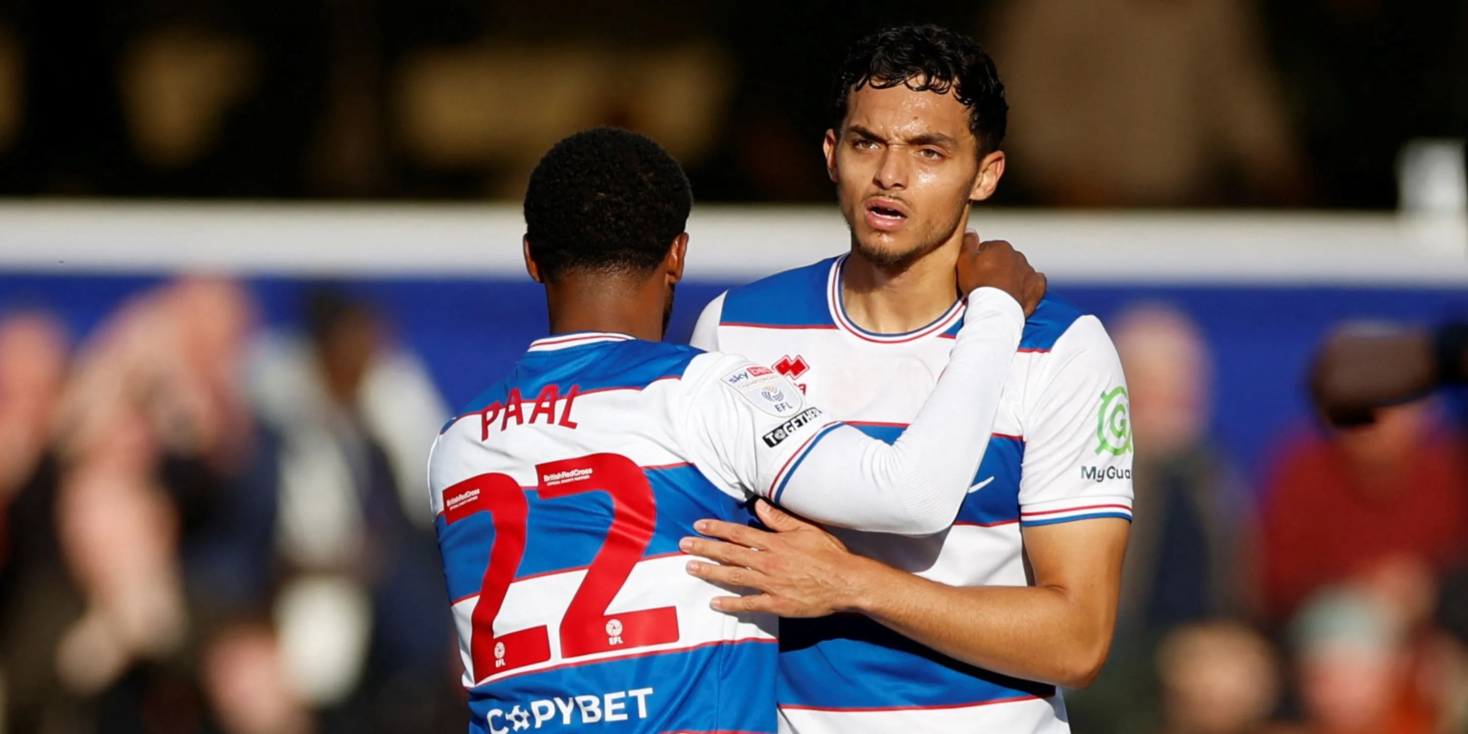 Cầu thủ Queens Park Rangers trong trận đấu Championship