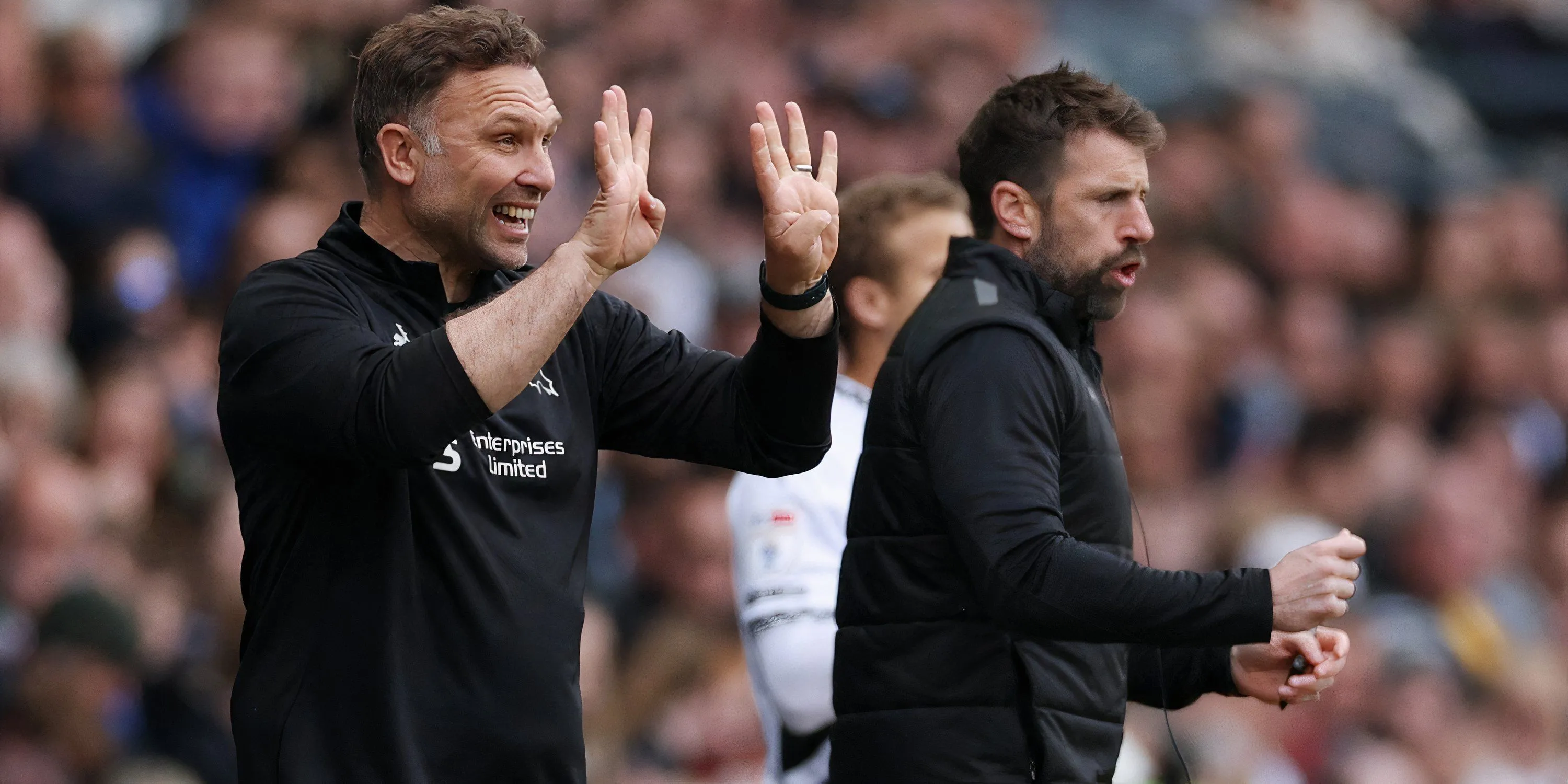 HLV John Eustace của Derby County trên sân tập