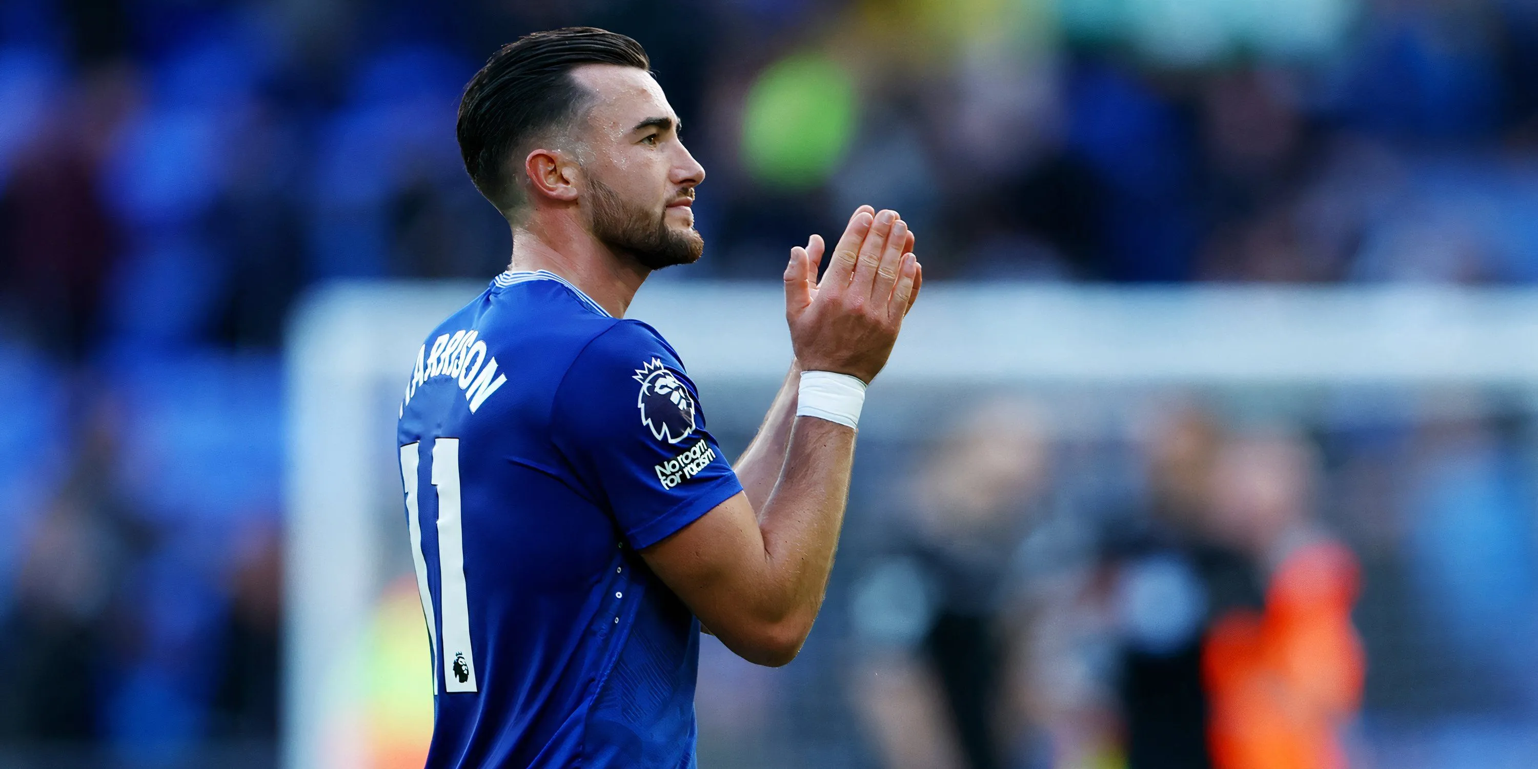 Jack Harrison trong một pha bóng khi còn thi đấu cho Everton.