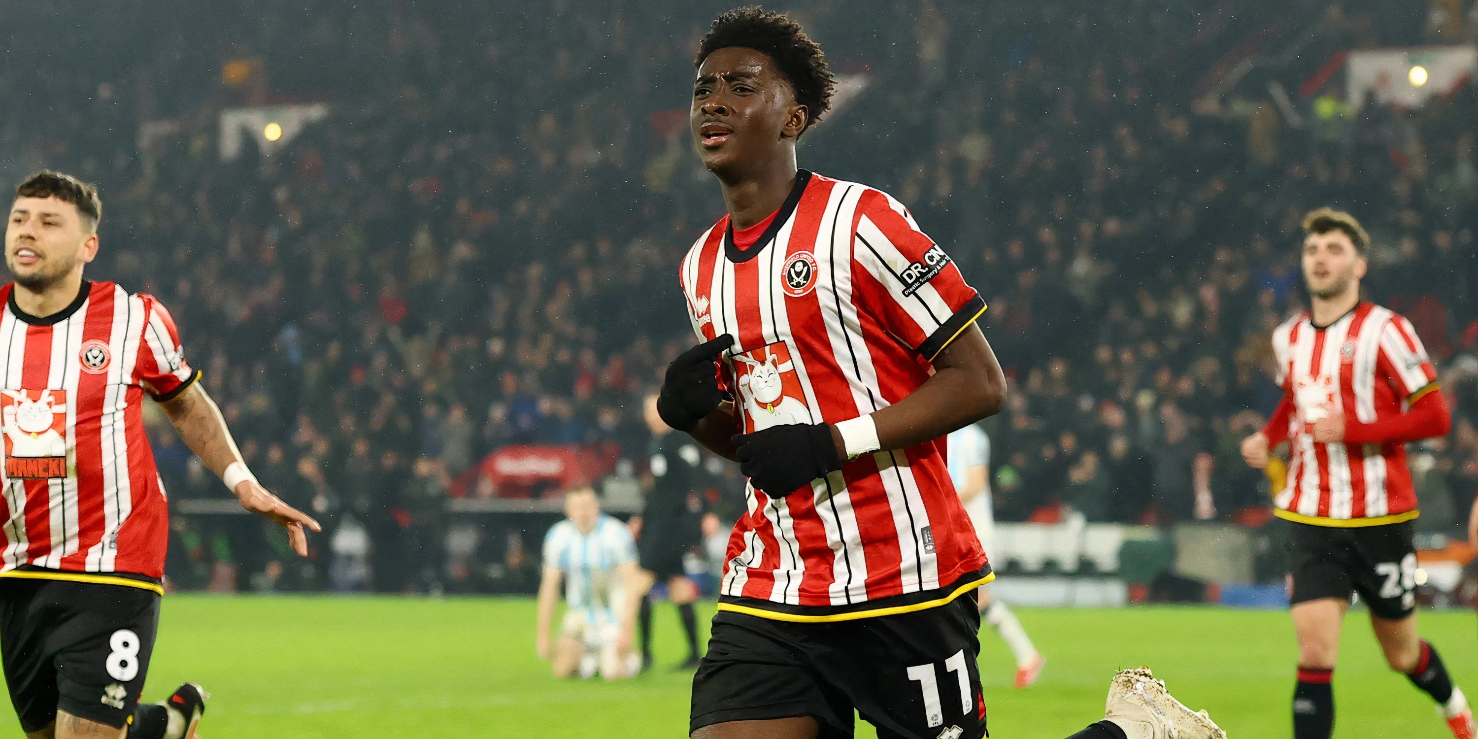 Jesurun Rak-Sakyi thi đấu ấn tượng trong thời gian cho mượn tại Sheffield United