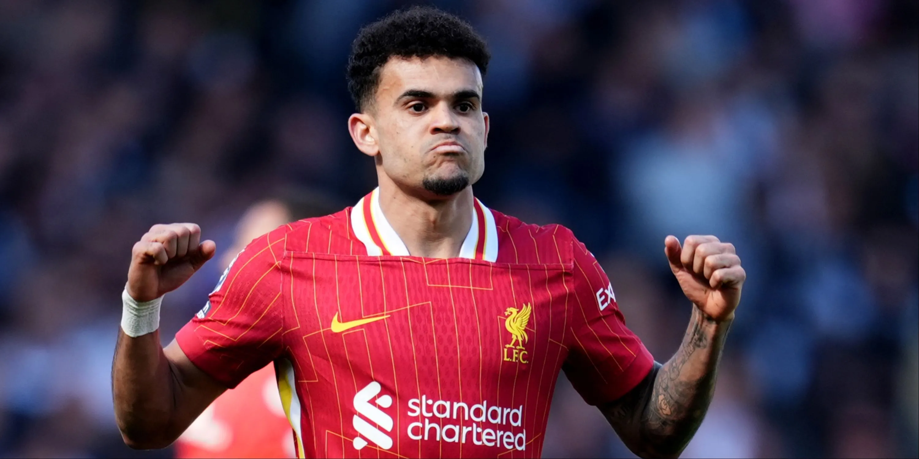 Luis Diaz trong màu áo Liverpool, cầu thủ Colombia đang đứng trước tương lai bất định