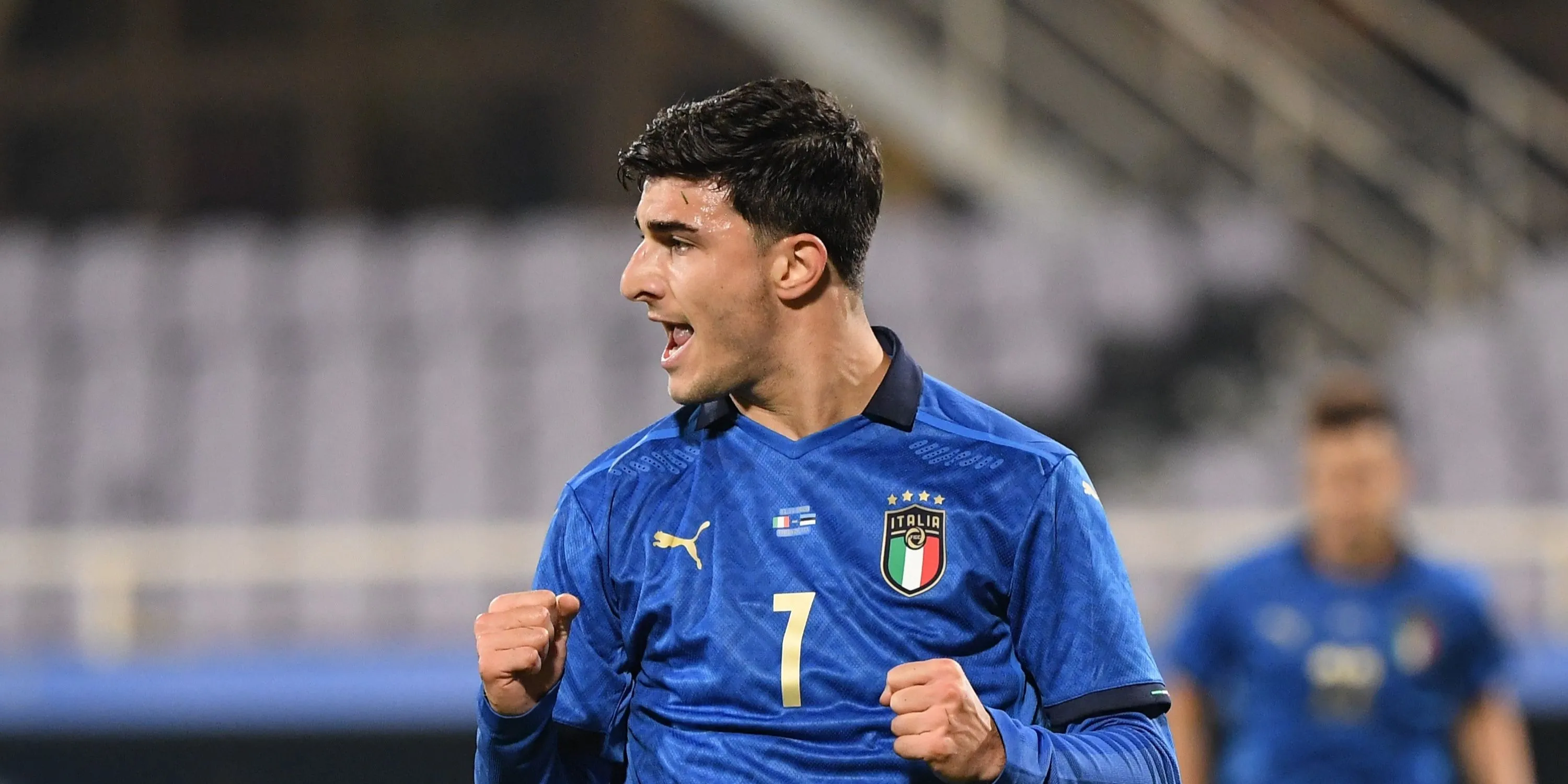 Riccardo Orsolini ăn mừng bàn thắng, mục tiêu chuyển nhượng của Manchester United.