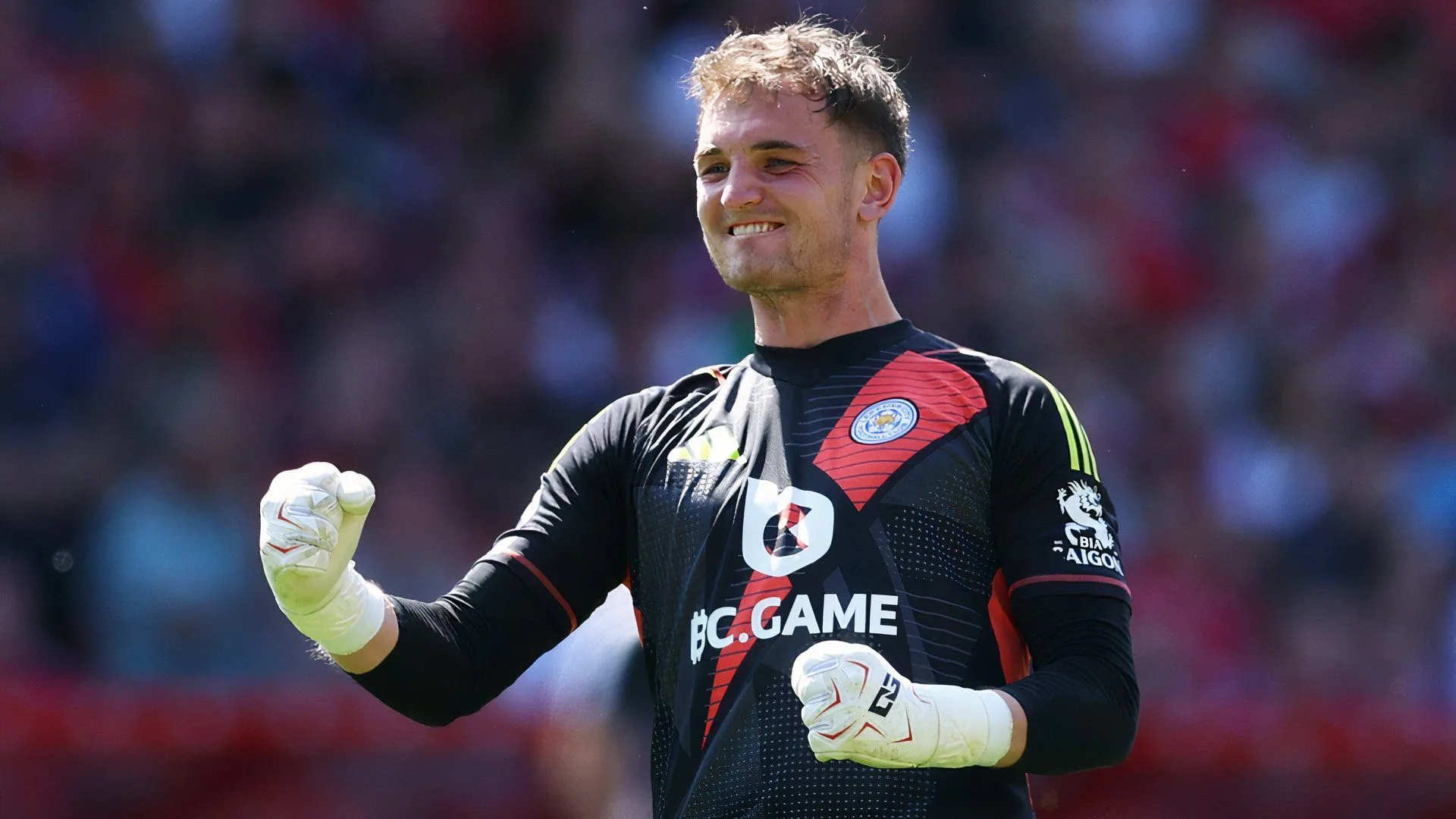 Thủ thành trẻ Jakub Stolarczyk của Leicester City, người được kỳ vọng sẽ thay thế vị trí của Hermansen.