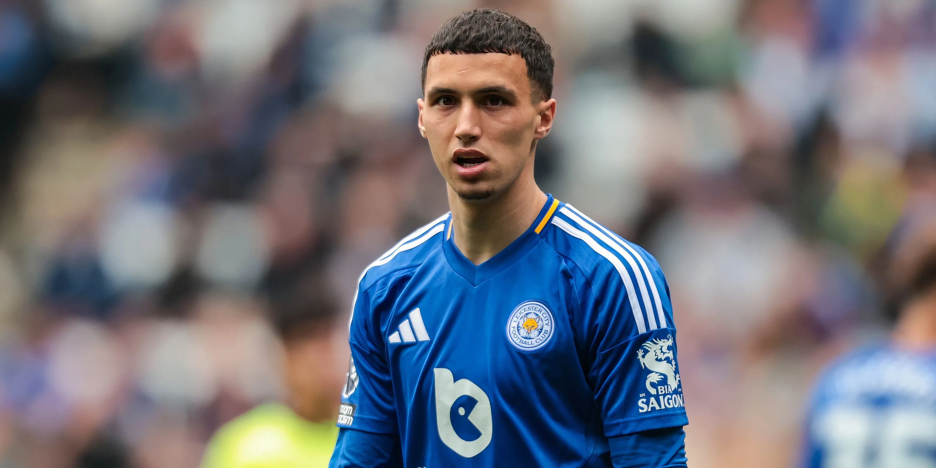 Bilal El Khannouss đang thi đấu trong màu áo Leicester City