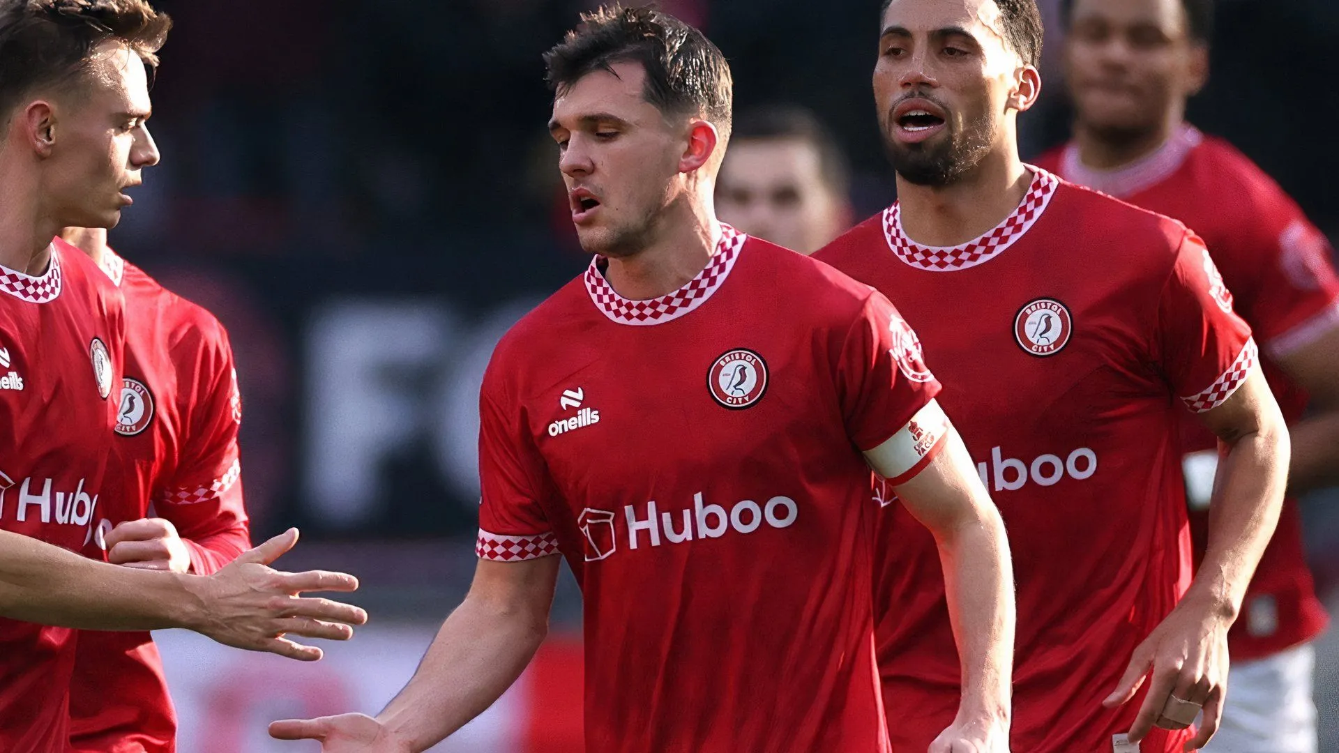 Jason Knight trong màu áo Bristol City, tiền vệ được nhiều CLB quan tâm.
