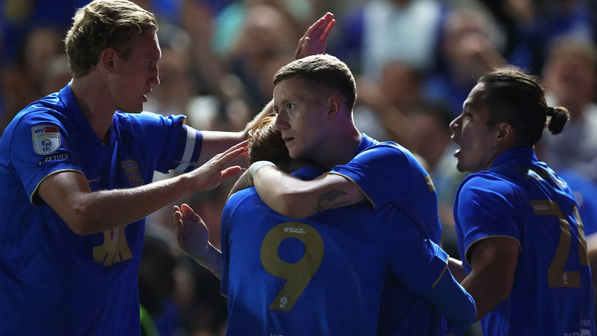 Đội tuyển Birmingham City trong tư thế chuẩn bị tấn công